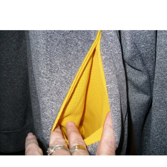 Knights Apparel Iowa Hawkeyes Gray Hoodie Sweatshirt Size XL 40/42 Section 101 - Picture 2 of 6